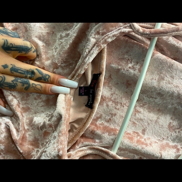 Dress - Picture 2 of 2